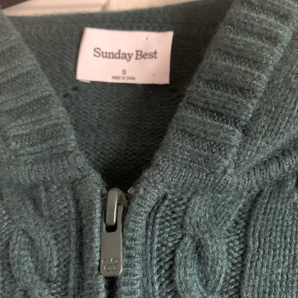 Aritzia Sunday Best Octavia zip up hoodie - Picture 6 of 6